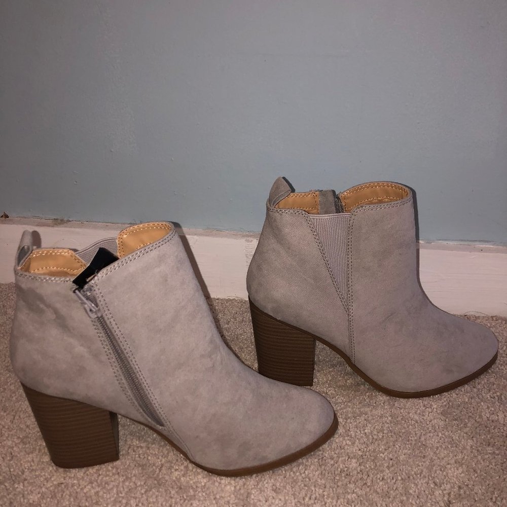 Express heeled boots